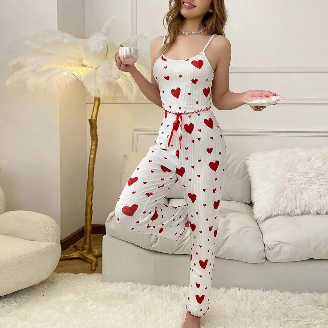 Pyjama Deux Pièces Cœurs Rouges – Douceur & Confort Automnal