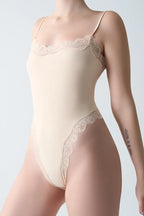 Body String Dentelle