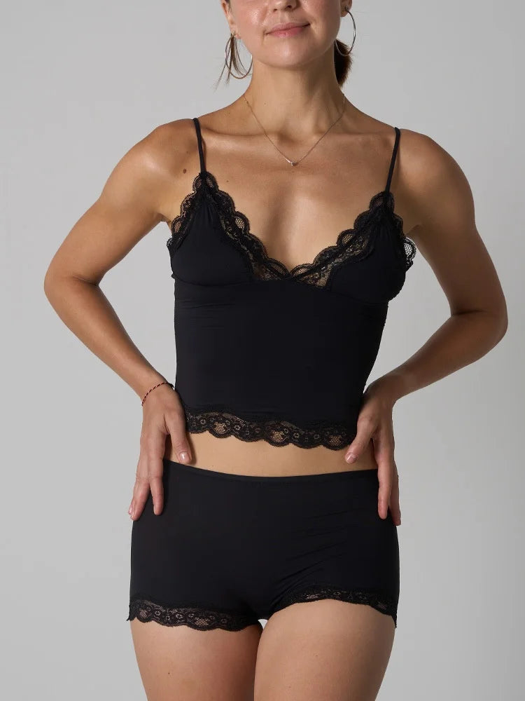 Lingerie Dentelle 2 Pièces – Top Fin & Short Confortable