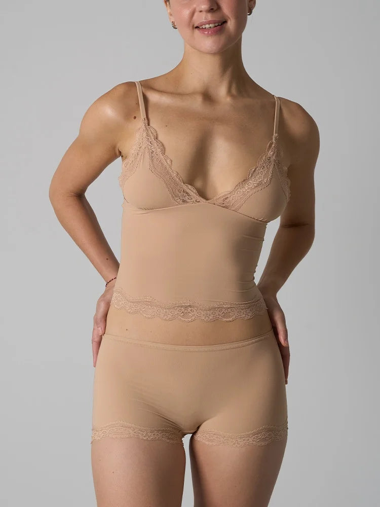 Lingerie Dentelle 2 Pièces – Top Fin & Short Confortable