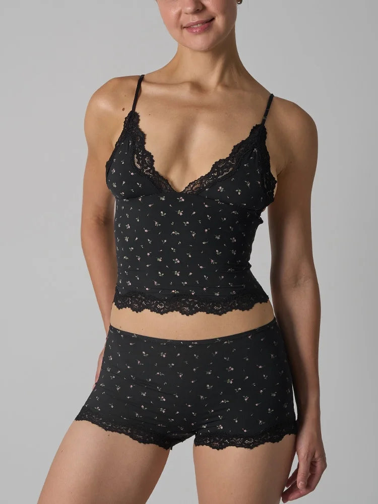 Lingerie Dentelle 2 Pièces – Top Fin & Short Confortable