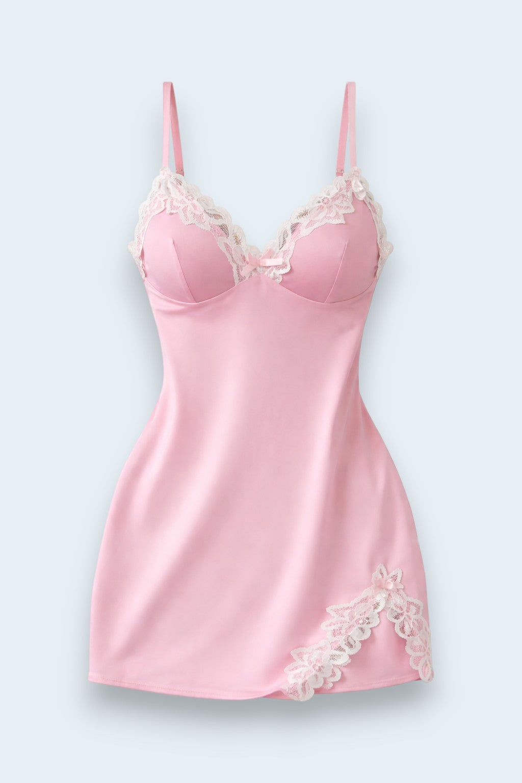 Nuisette Sensuelle – Décolleté Plongeant & Dentelle